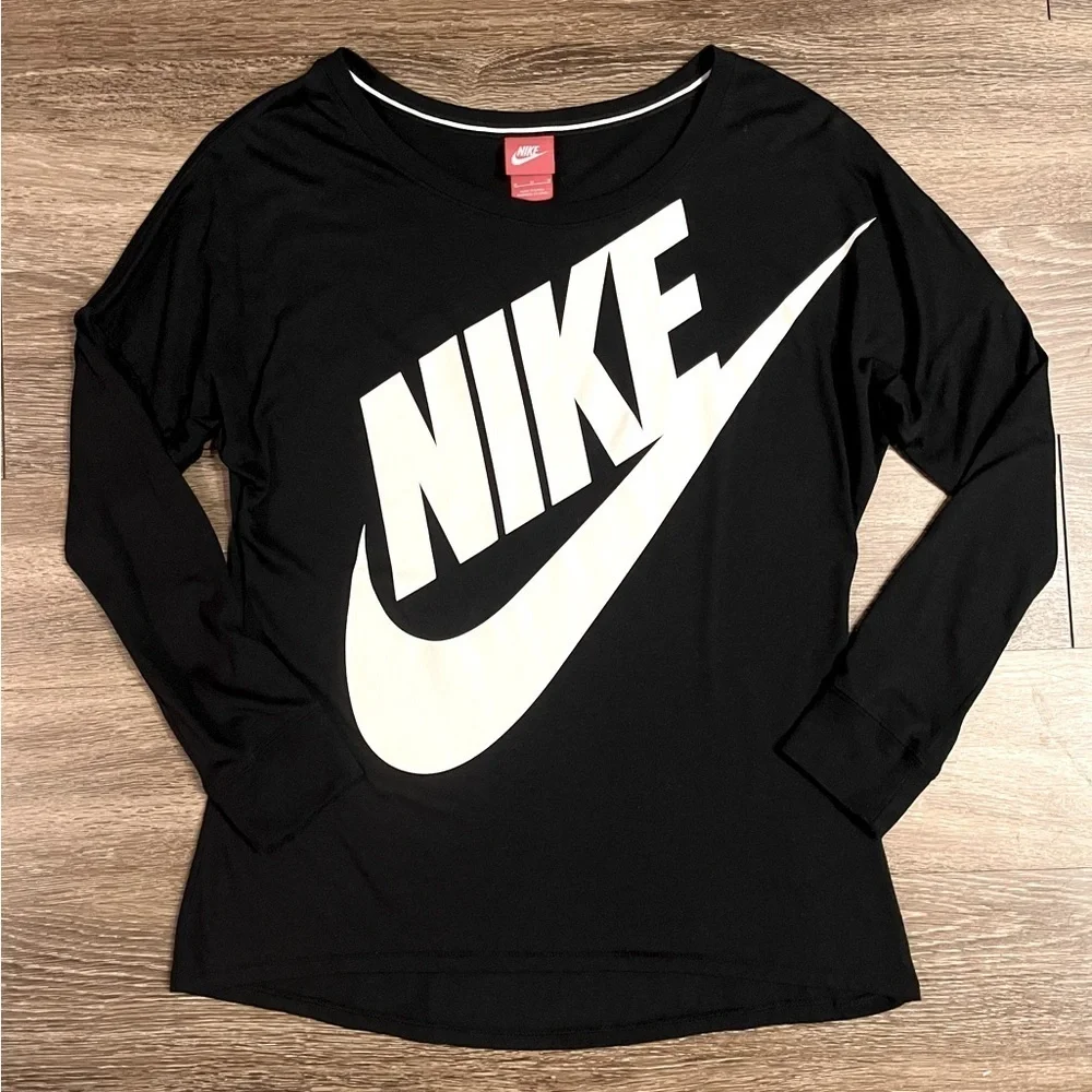 Nike | Futura Logo Scoop-Neck Long Sleeve Top in Black/White Size Medium